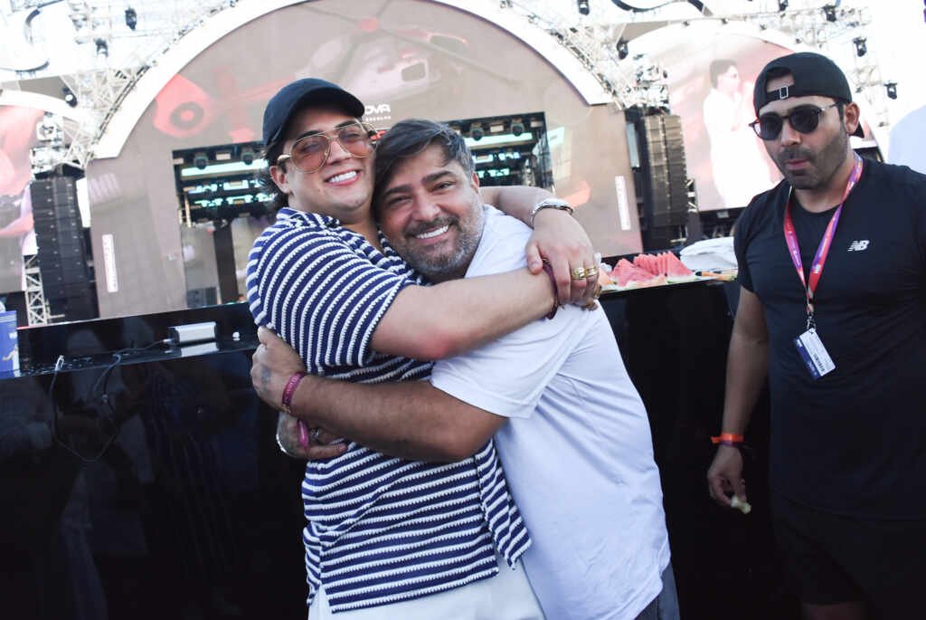 Natanzinho Lima curte dia com amigos no navio de Wesley Safadão e celebra fase especial Natanzinho Lima curte dia com amigos no navio de Wesley Safadão e celebra fase especial