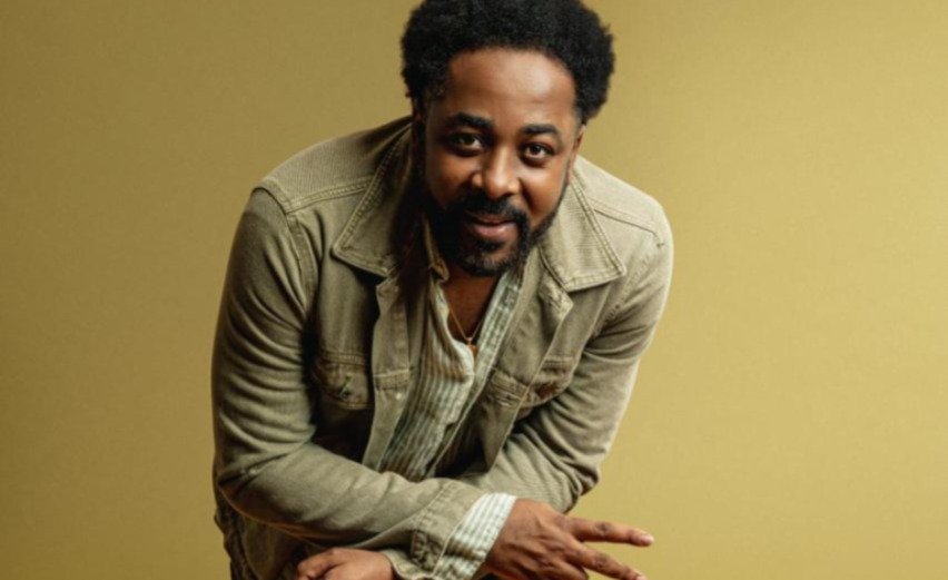 Clovis Pinho vive nova fase artística e espiritual e reafirma relevância na música cristã Clovis Pinho vive nova fase artística e espiritual e reafirma relevância na música cristã