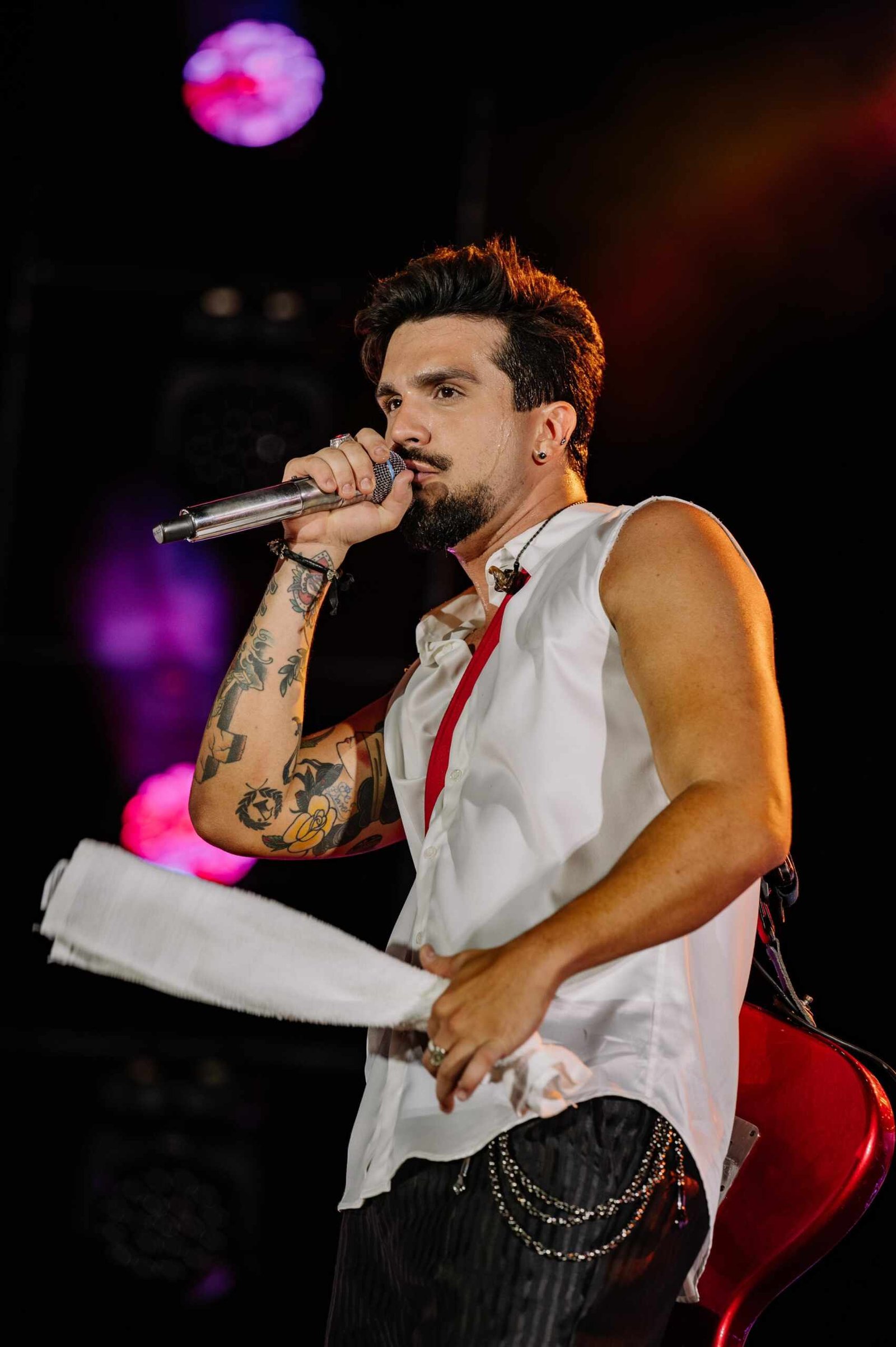 Show de Luan Santana movimenta São Sebastião e reúne fãs desde a madrugada 22 Show de Luan Santana movimenta São Sebastião e reúne fãs desde a madrugada