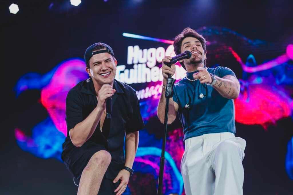 Hugo e Guilherme levam mais de 150 mil pessoas em show histórico na Arena Verão Maior Paraná Hugo e Guilherme levam mais de 150 mil pessoas em show histórico na Arena Verão Maior Paraná