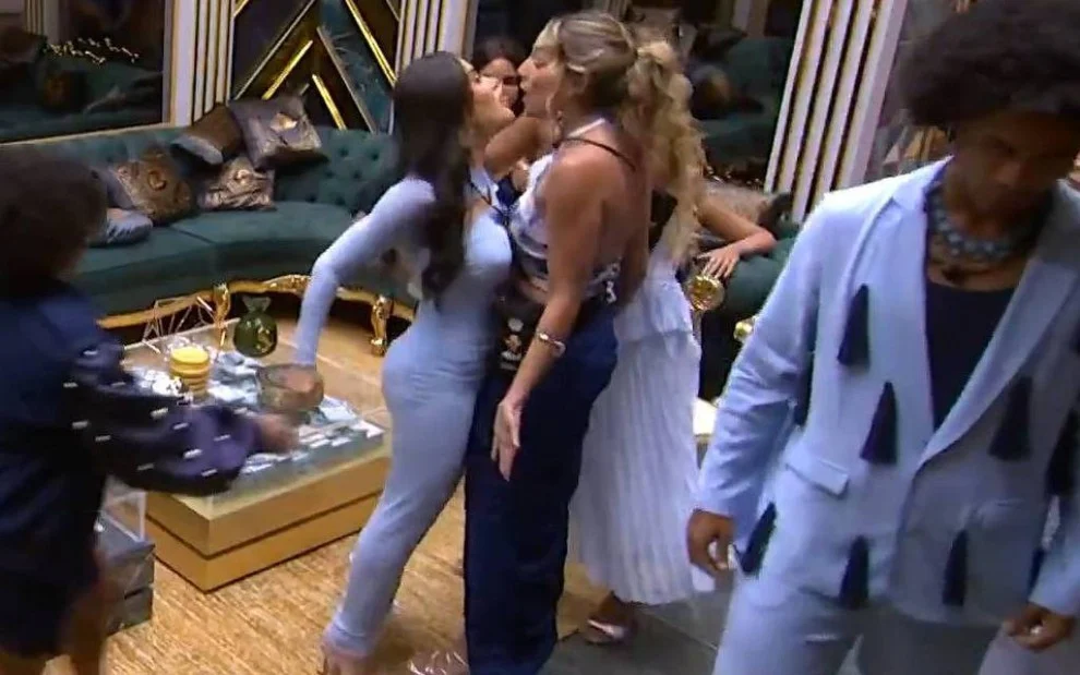 Briga no BBB 26 explode nas redes e público pede expulsão após ‘Duelo de Risco’ Briga no BBB 26 explode nas redes e público pede expulsão após ‘Duelo de Risco’