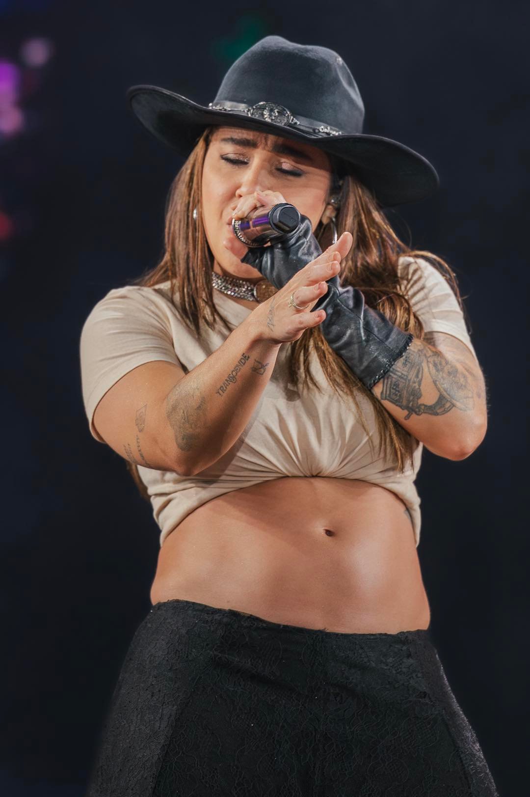 Grávida, Lauana Prado emociona multidão em show lotado na Festa do Figo de Valinhos 32 Grávida, Lauana Prado emociona multidão em show lotado na Festa do Figo de Valinhos