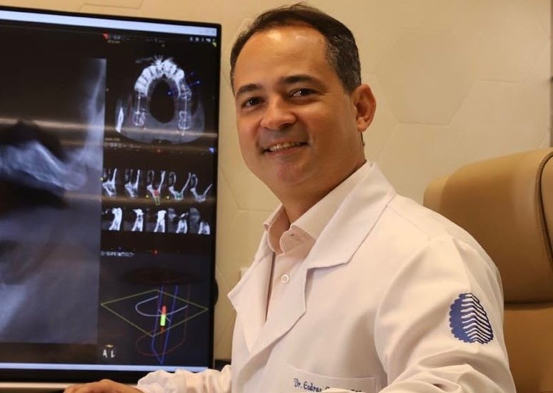 Dr. Esdras Guimarães, sucesso na odontologia é servir e transformar vidas Dr. Esdras Guimarães, sucesso na odontologia é servir e transformar vidas