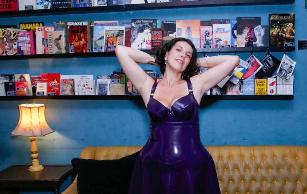 A próxima fronteira do Live Marketing: Erotika Town é o modelo que o mercado erótico brasileiro precisava