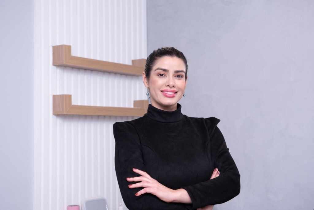 A Ciência que Salva, a Arte que Eterniza a Beleza: A Impressionante Trajetória da Dra. Vanessa Alves A Ciência que Salva, a Arte que Eterniza a Beleza: A Impressionante Trajetória da Dra. Vanessa Alves