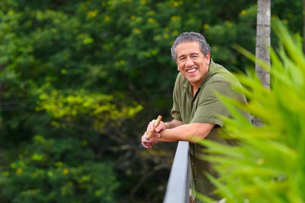 Quando o palco vira casa: Altemar Dutra Jr. homenageia o Nordeste em novo álbum WhatsApp Image 2026 04 08 at 20.58.20