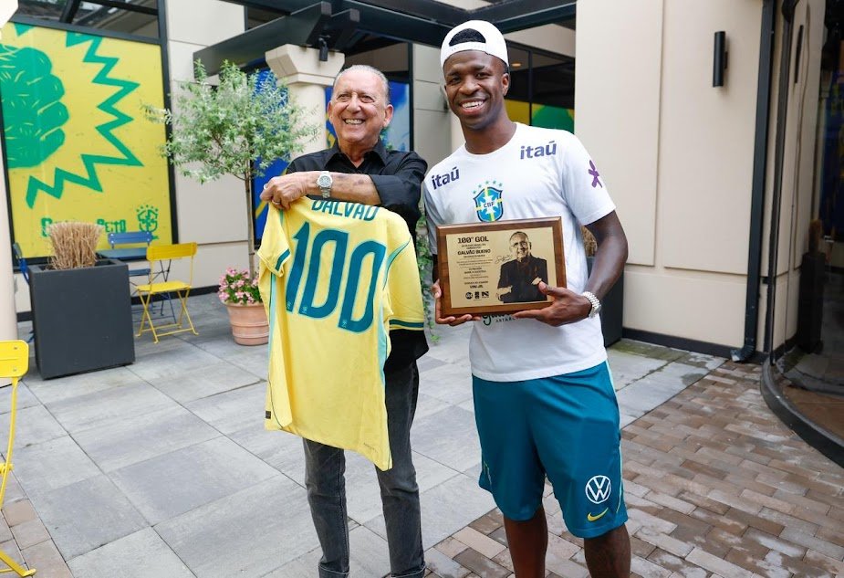 Galvao Bueno e Vini Jr.