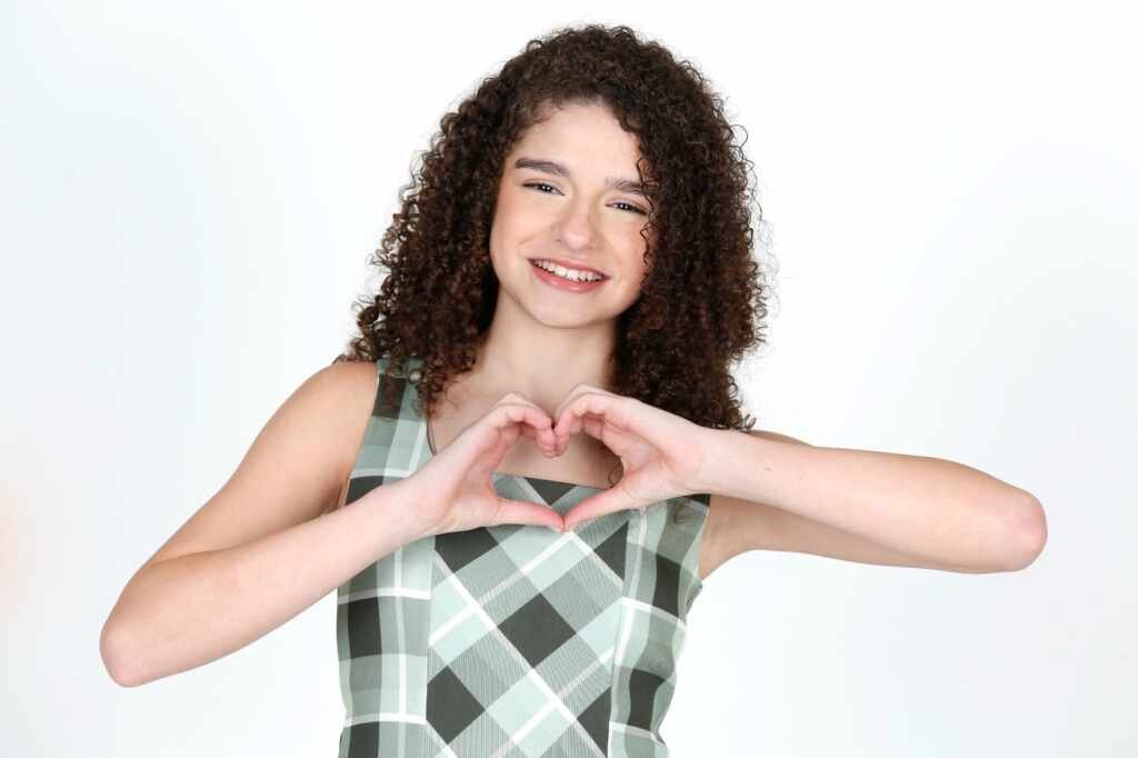 Valentina Martins celebra nova fase com estreia de série e prêmio na dança 836ac48d 4caa 413d a70d 3d54dc324310