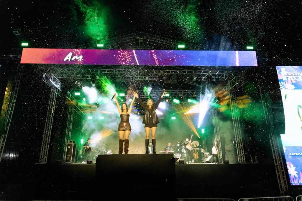 Gabi e Rapha se apresentam para mais de 20 mil pessoas no Festival de Inverno de Amparo IMG 4188