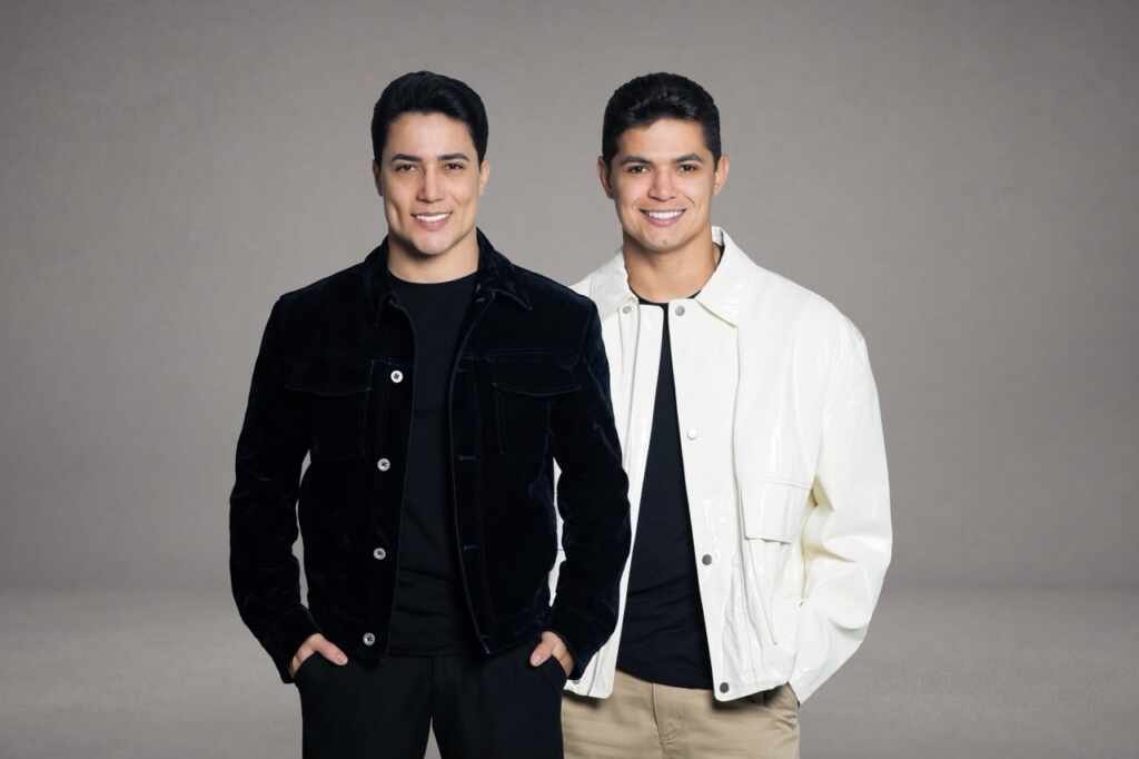 Jonatha e Cristiano transformam indecisão amorosa em aposta para o próximo hit com “Tira e Bota” WhatsApp Image 2026 07 20 at 16.35.24